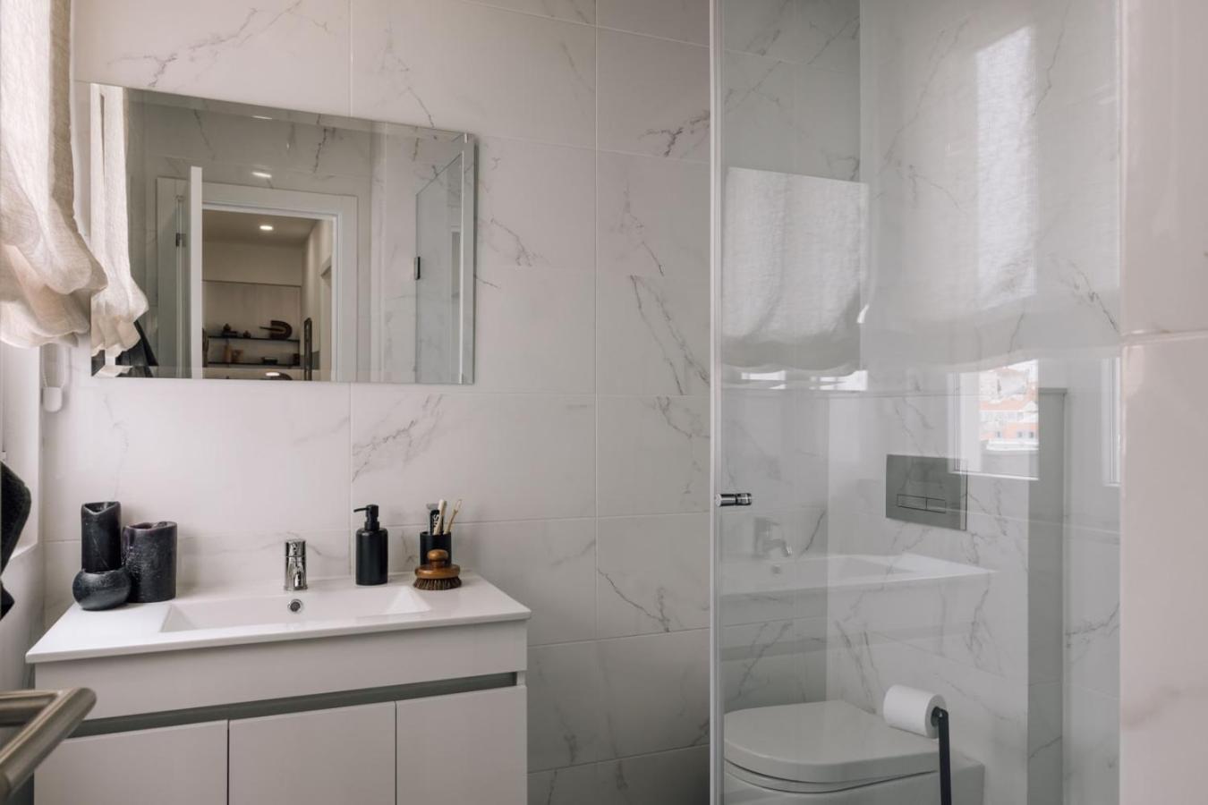 Apartment Boa - 2 Bedrooms In Santo Antonio Lissabon